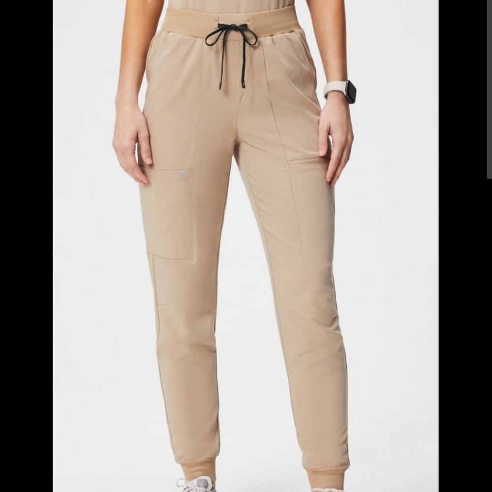 Fabletics Scrub Pants Womens Size L Jogger Style Khaki Tan Cargo Pocket